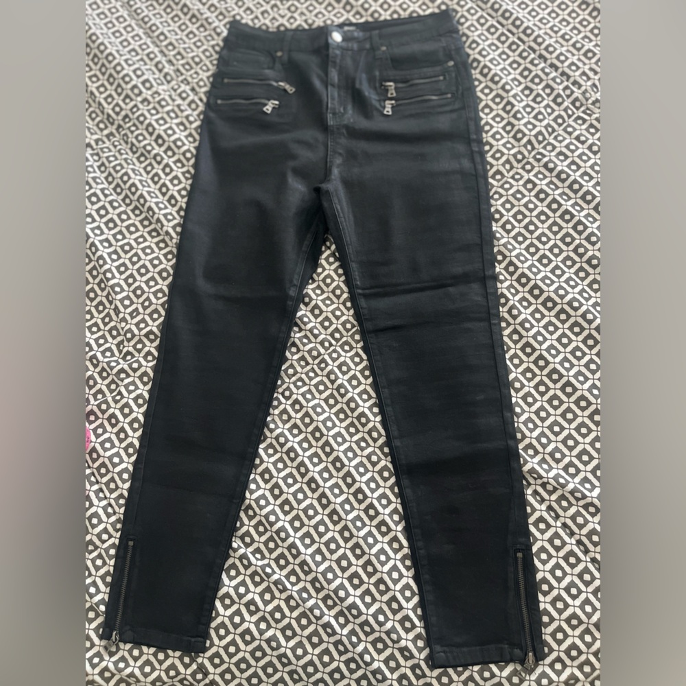 Black coated Skinny jeans with Zipper Details